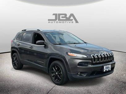 Used 2015 Jeep Cherokee Latitude w/ Comfort/Convenience Group