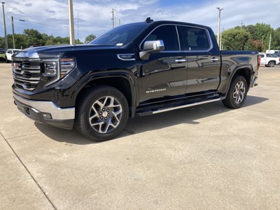 Certified 2023 GMC Sierra 1500 SLT w/ SLT Premium Package