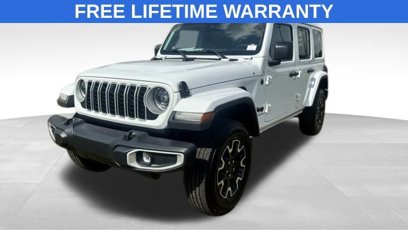 New 2025 Jeep Wrangler Sahara w/ Technology Group