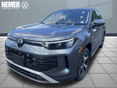 New 2025 Volkswagen Tiguan SE