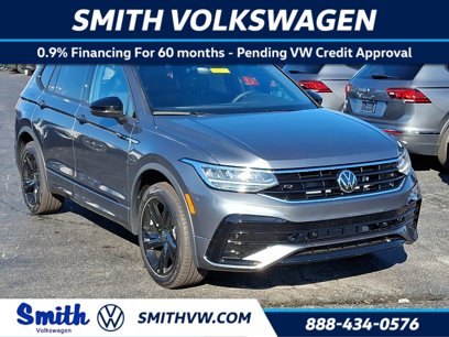 New 2024 Volkswagen Tiguan SE R-Line