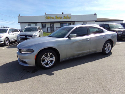 Used 2015 Dodge Charger SE w/ Power Sunroof Group