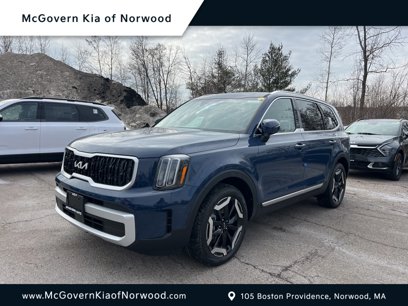 New 2025 Kia Telluride EX w/ EX Captain's Chair Package