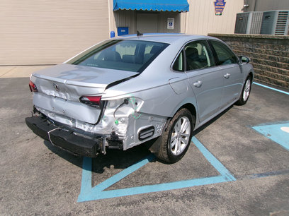 Used 2020 Volkswagen Passat 2.0T SE