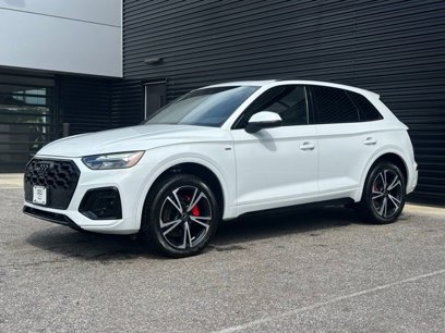 New 2025 Audi Q5 2.0T Premium Plus