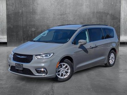 Used 2022 Chrysler Pacifica Touring-L