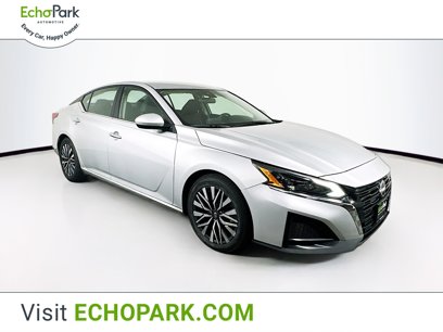 Used 2023 Nissan Altima 2.5 SV