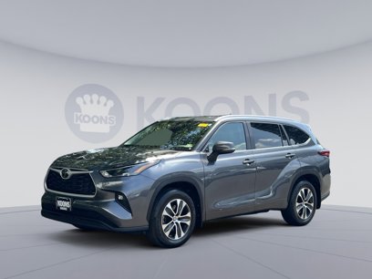 Used 2023 Toyota Highlander XLE