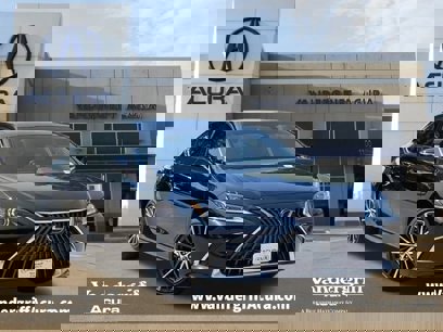 Used 2024 Lexus ES 250 w/ Premium Package