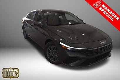 New 2024 Hyundai Elantra SEL