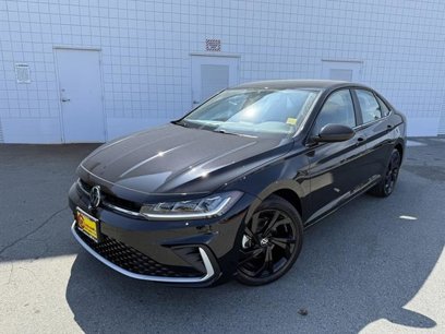 New 2025 Volkswagen Jetta SE