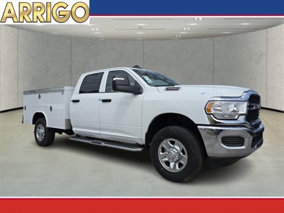 New 2024 RAM 3500 Tradesman w/ Chrome Appearance Group