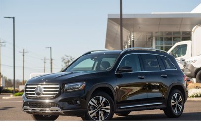 New 2025 Mercedes-Benz GLB 250 4MATIC