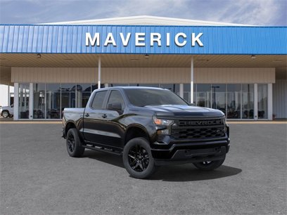 New 2025 Chevrolet Silverado 1500 Custom w/ LPO, Dark Essentials Package