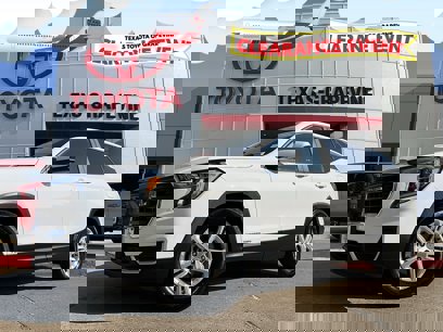 Used 2024 GMC Terrain SLE