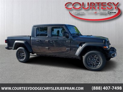 New 2025 Jeep Gladiator Sport