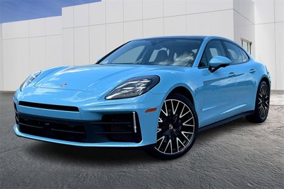 New 2025 Porsche Panamera 4