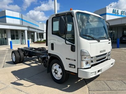 New 2024 Isuzu NPR
