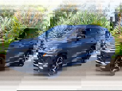 New 2025 Volkswagen Tiguan SE