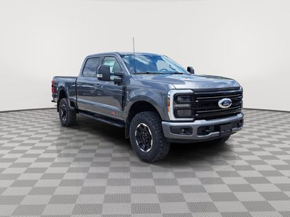 New 2025 Ford F250 Platinum w/ Tremor Off-Road Package