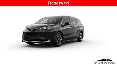 New 2025 Toyota Sienna Platinum