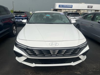 Certified 2024 Hyundai Elantra SEL w/ Convenience Package