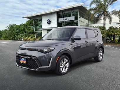 Used 2023 Kia Soul LX w/ Option Group 015