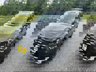 New 2025 Kia Niro LX