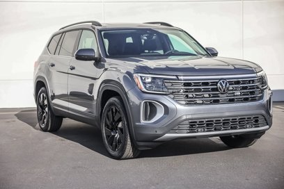 New 2025 Volkswagen Atlas SE