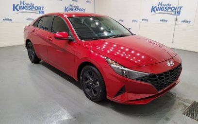Used 2023 Hyundai Elantra SEL w/ Preferred Accessory Package