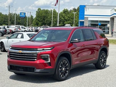 New 2025 Chevrolet Traverse LT w/ LPO, Floor Liner Package