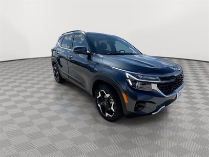 Used 2025 Kia Seltos EX