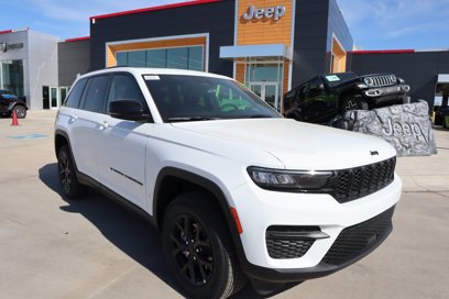 New 2025 Jeep Grand Cherokee Altitude