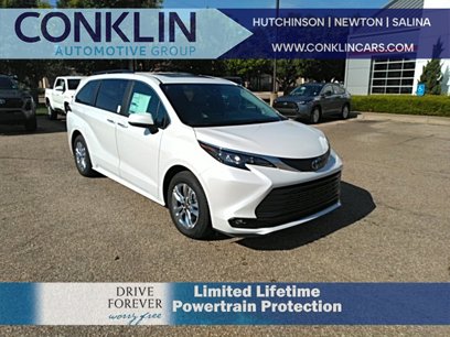 New 2025 Toyota Sienna XLE