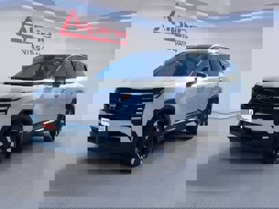 New 2025 Nissan Kicks SR w/ Interior Electronics Package