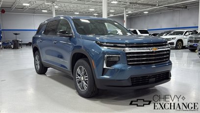 New 2025 Chevrolet Traverse LT w/ Driver Confidence Package