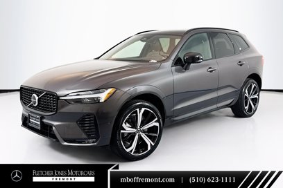 Used 2022 Volvo XC60 B5 R-Design w/ Advanced Package