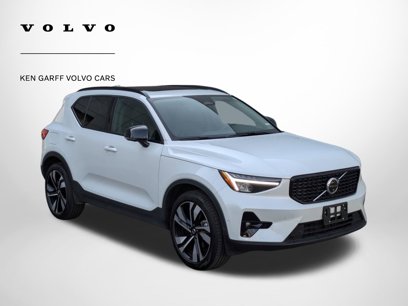 Certified 2025 Volvo XC40 B5 Plus