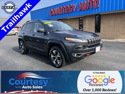 Used 2017 Jeep Cherokee Trailhawk w/ Comfort/Convenience Group