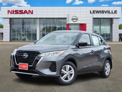 New 2025 Nissan Kicks Play S