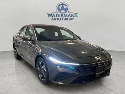 Used 2024 Hyundai Elantra SEL w/ Convenience Package