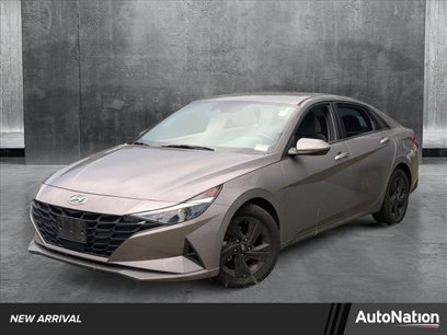 Used 2021 Hyundai Elantra SEL w/ Convenience Package