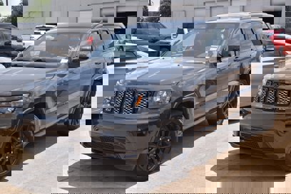 Used 2018 Jeep Grand Cherokee Altitude