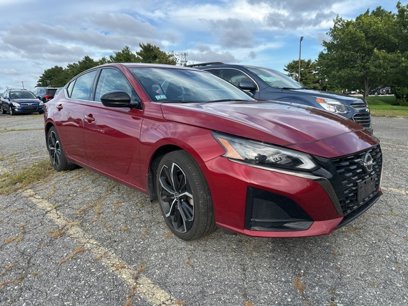 Used 2023 Nissan Altima 2.5 SR w/ SR Premium Package