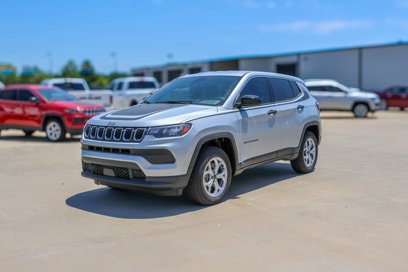 New 2025 Jeep Compass Sport w/ Mopar Graphics Package