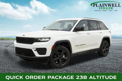 Used 2023 Jeep Grand Cherokee Altitude