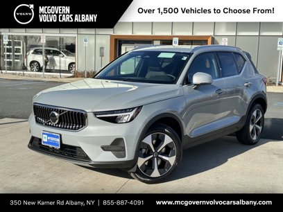 New 2025 Volvo XC40 B5 Core w/ Protection Package Premier