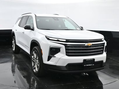 New 2025 Chevrolet Traverse LT w/ Enhanced Driving Package