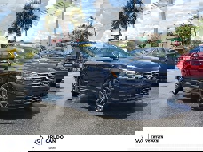 Used 2019 Volkswagen Passat 2.0T SE R-Line