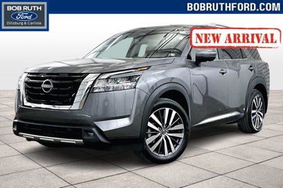 Used 2022 Nissan Pathfinder Platinum w/ Cargo Package